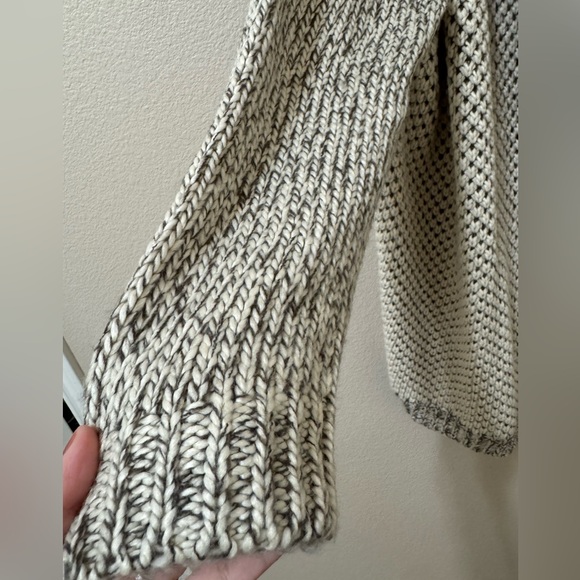 Roaman’s 1X 22/24 Plus Size Open Knit Cardigan Sweater Gray NWOT - Picture 3 of 8